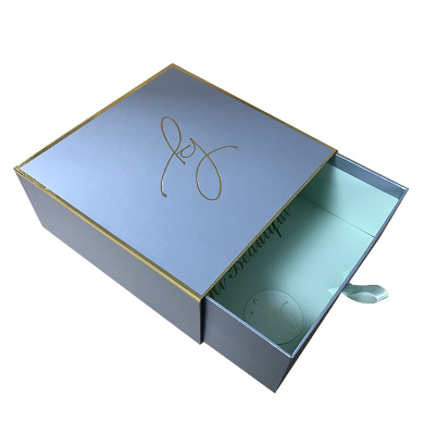 The Role of Clothing Packaging in E-Commerce: Ensuring Safe and Presentable Delivery